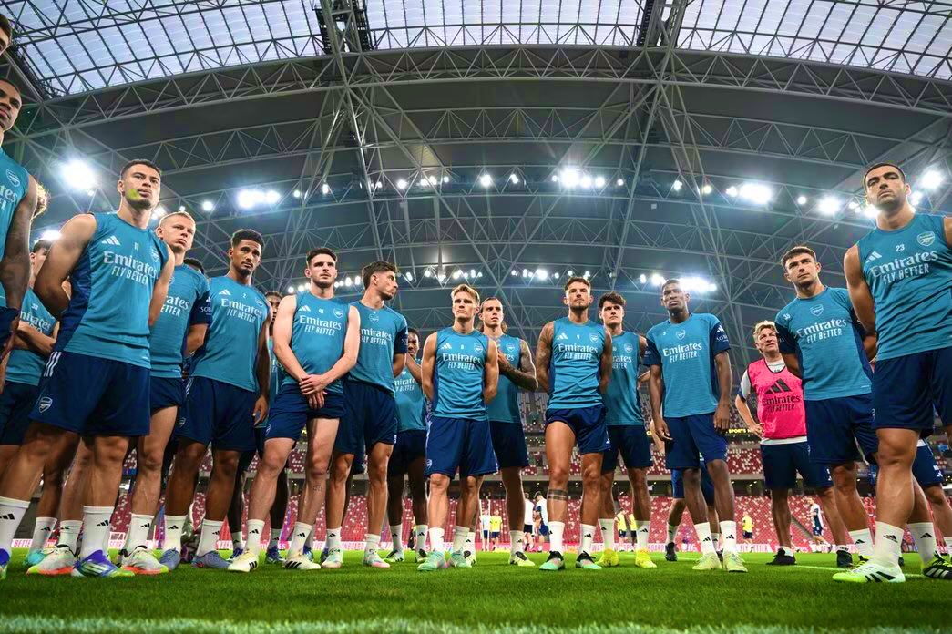 stompey__'s tweet image. Reminder, it’s 821 days since a big 6 club beat Arsenal in the Premier League and 598 days since Arsenal conceded more than 2 goals in a single game.