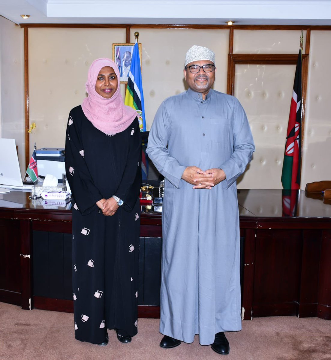 Profshaukat's tweet image. Kenya is expanding in diagnosis & treatment of cancer #Radiothepy, pleased to discuss with Dr. Batul Fankupi Ag CEO @rfhhealthcare seeking support from @IAEATC @IAEANA @iaeapact under PPP in technology &capacity building. Cutting edge Lutetium-177 Therapy, PET SCAN available.