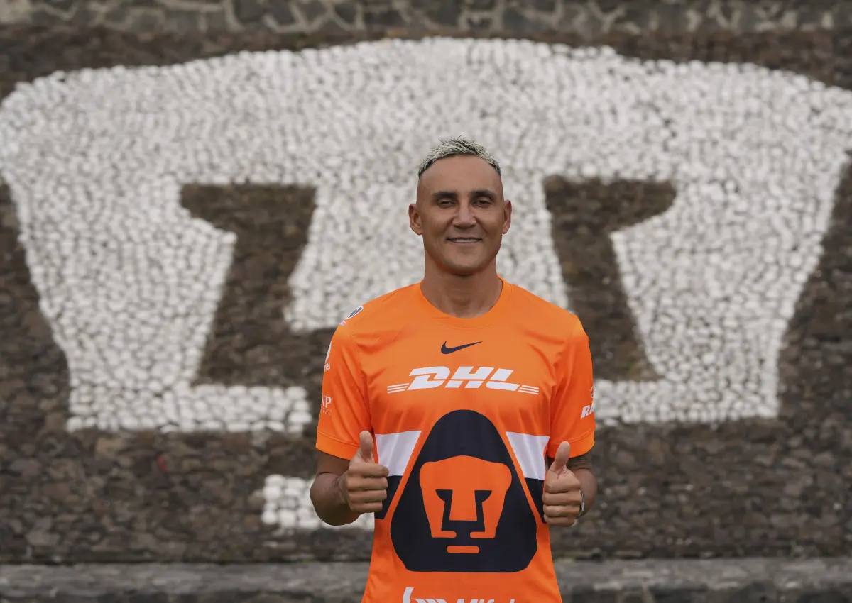 AlvarezMaynez's tweet image. ¿Listos para el debut de Keylor con mis gloriosos Pumas? 🧡
Habrá señales… 🍊