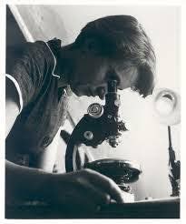 TanentzapfLab's tweet image. Happy 105th birthday to Rosalind Franklin.
