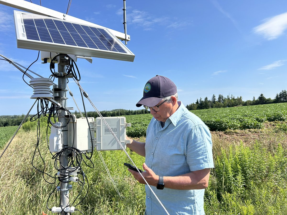 East Prince Agri-Environment Association (@epaa_pei) on Twitter photo #FridayFeature! 📸
This week, we’re out in the field with our Technical Consultant, Brian J. Murray, for a hands-on demo of our new bluetooth soil moisture sensors from <a href="/HoskinSci/">Hoskin Scientific</a>!
#DYK These sensors are part of our data-driven approach to managing water on-farm.💧 #FridayFeature! 📸
This week, we’re out in the field with our Technical Consultant, Brian J. Murray, for a hands-on demo of our new bluetooth soil moisture sensors from <a href="/HoskinSci/">Hoskin Scientific</a>!
#DYK These sensors are part of our data-driven approach to managing water on-farm.💧