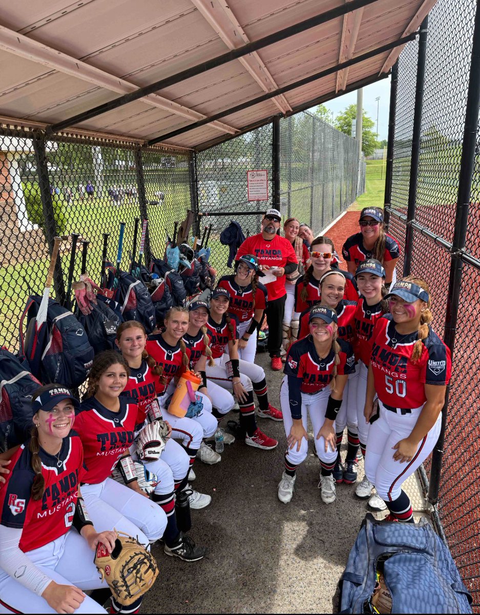 _EmmaBell2_'s tweet image. That’s a wrap! We finished 9th in Tier 1 at Alliance Nationals. I am so grateful for this group of girls. Thank you to my parents and coaches for all the time and effort they put into helping our team. I can’t wait to see what God has in store for us! @MustangsPynes27