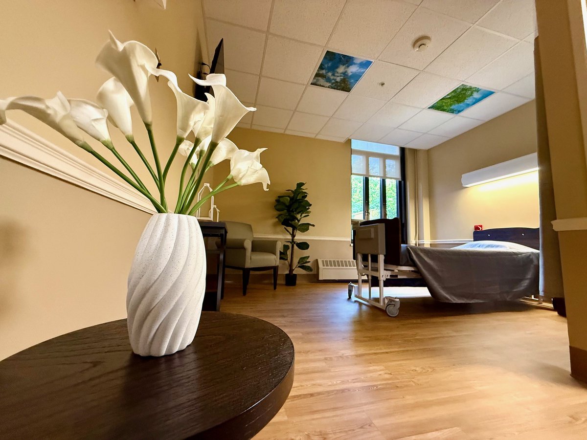CountyExecBello's tweet image. Everyone deserves quality and compassionate care during life’s most difficult moments. The new Palliative Care & Hospice Unit at Monroe Community Hospital provides specialized care for patients that allow them to be surrounded by the comfort and support of their loved ones.