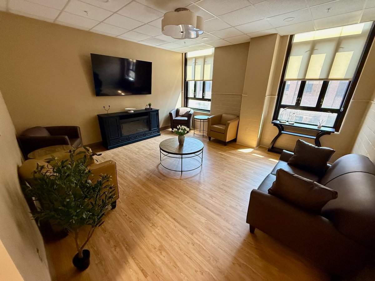 CountyExecBello's tweet image. Everyone deserves quality and compassionate care during life’s most difficult moments. The new Palliative Care & Hospice Unit at Monroe Community Hospital provides specialized care for patients that allow them to be surrounded by the comfort and support of their loved ones.