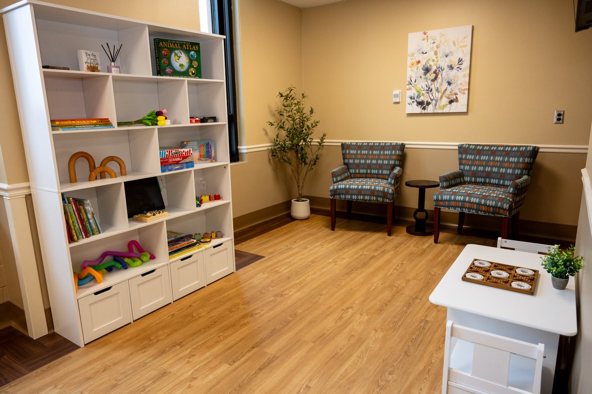 CountyExecBello's tweet image. Everyone deserves quality and compassionate care during life’s most difficult moments. The new Palliative Care & Hospice Unit at Monroe Community Hospital provides specialized care for patients that allow them to be surrounded by the comfort and support of their loved ones.
