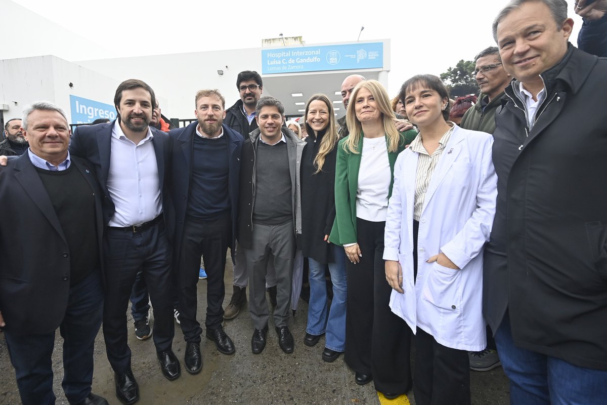Kicillofok's tweet image. Lomas de Zamora fortalece su sistema sanitario gracias a la inversión que estamos haciendo junto al municipio, un trabajo que sería imposible con el modelo de ajuste que representa Milei.
La ampliación del Hospital Gandulfo con una sala para su nuevo resonador magnético, las…