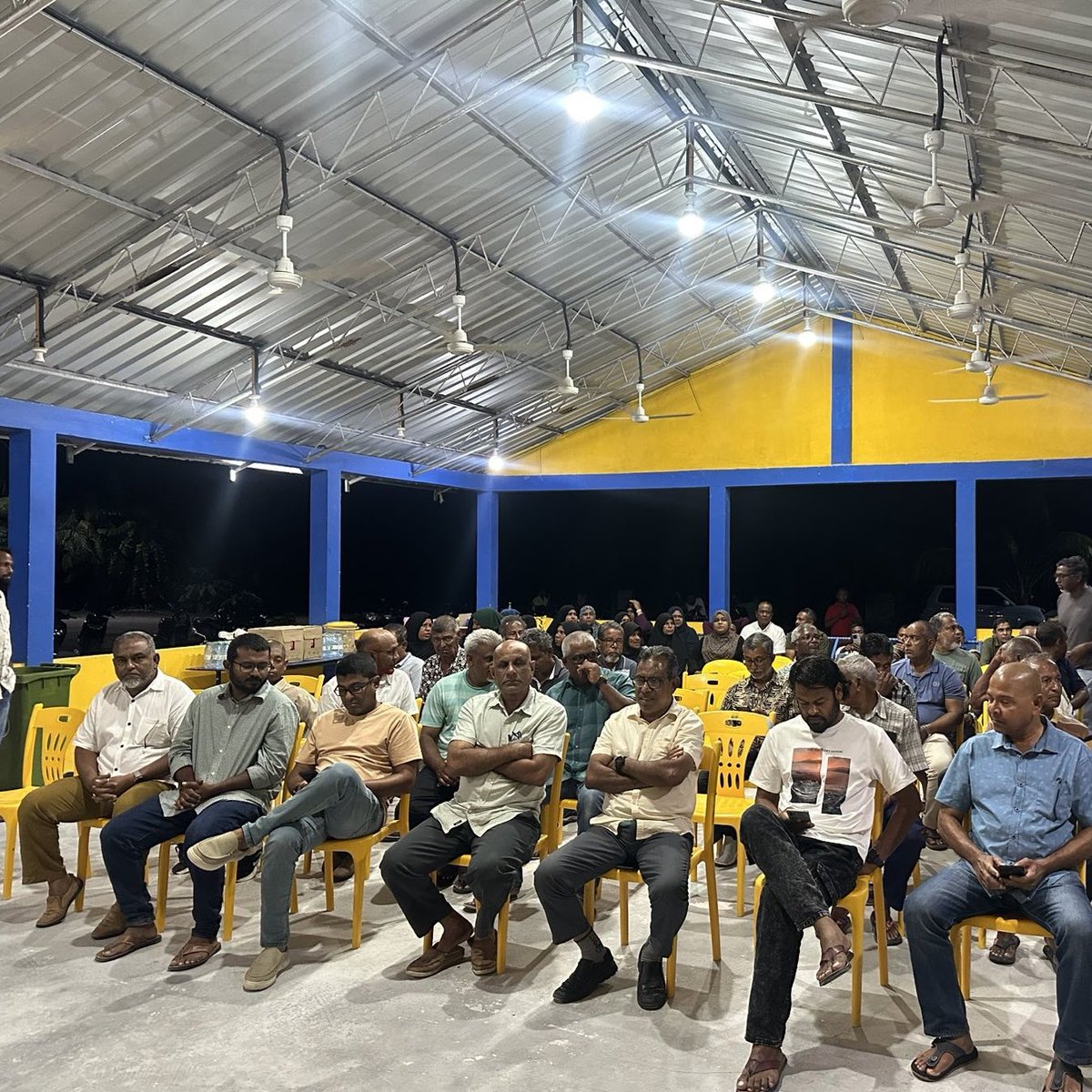 thihthii's tweet photo. އެކުގައިގަދަކޮށް ލގަމު ހަރުގެ އެއްވުން.
25 ޖުލައި، އެމްޑީޕީ މަތިވަރު ހަރުގެ / ލ.ގަން.
#EkugaaGadhakoh
@mohamedwisaam 
@MDPSecretariat https://t.co/cBxSThD8QE