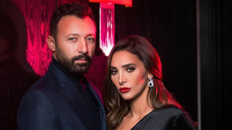 tadriuknow2's tweet image. انفصال الفنانة المصرية المعتزلة
أميرة فراج وأحمد فهمي بعد زواج
استمر 24 عاما
أكدت فراج انفصالها رسميا ونهائيا
عن الفنان أحمد فهمي نجم فريق “واما” بعد زواج دام أكثر من 24 عاما
وأوضحت أن الانفصال تم بهدوء وباحترام متبادل بعد قصة حب
بدأت منذ لقائهما في دار الأوبرا
وهي في…