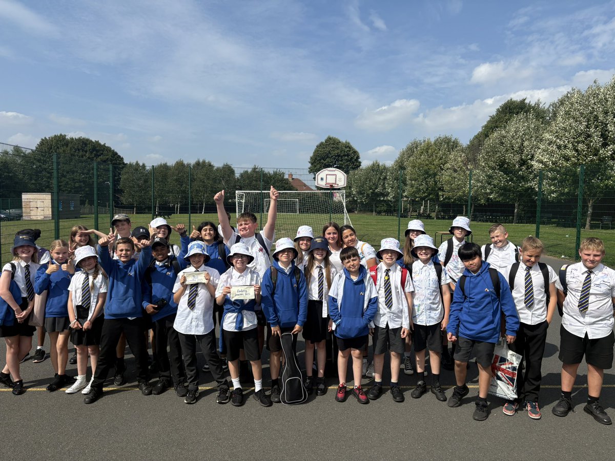 Year 6 Sinéad O’Hart Class tweet media