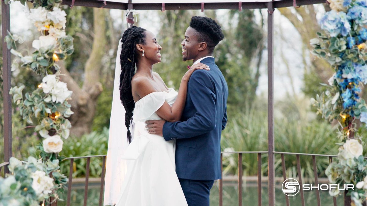 Planning a wedding? Let a pro bus driver be your loved ones’ DD for every occasion—whether it’s a ceremony-to-reception transfer or a bachelorette weekend out of town! shofur.com/wedding-bus-re…