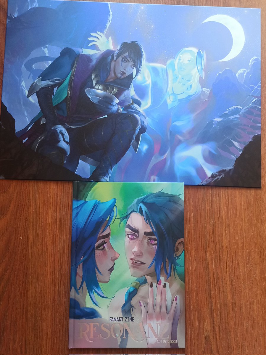 toyayuchi's tweet image. Even my irl peeps know I am a riot whor3, my birthday gifts are peak kekeke