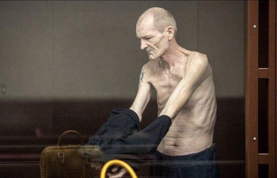 One of the defenders of Mariupol, now a prisoner of war, during a trial in russia. I’ve seen similar images from Auschwitz – this is how the Nazis treated their prisoners.