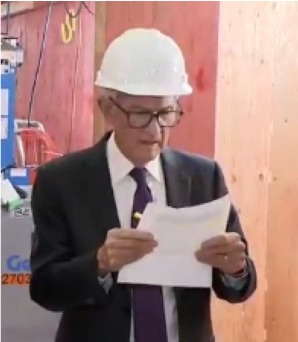 Sam_Wb3's tweet image. me looking at this month’s stats after promising the team a meteoric rise