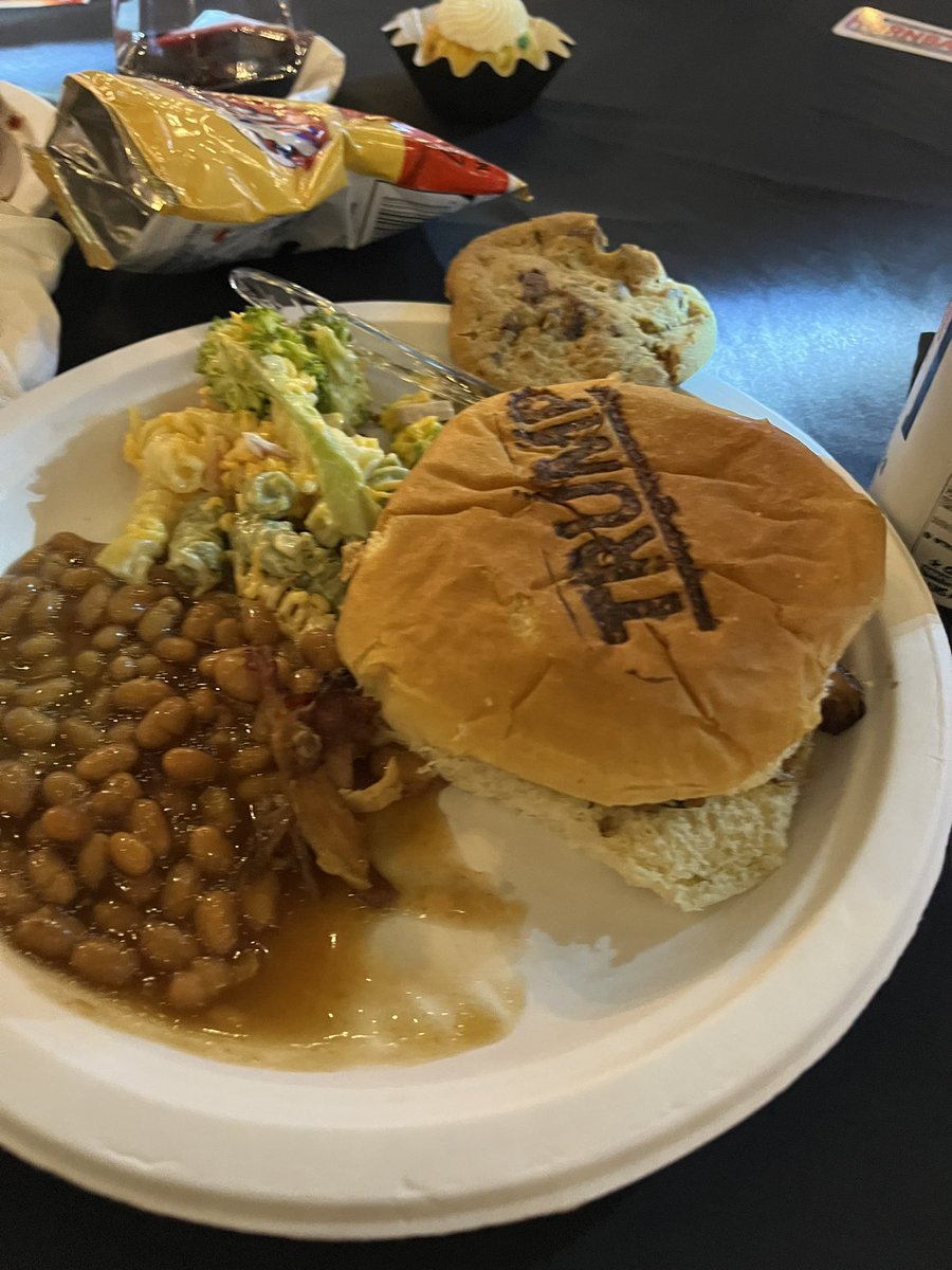 OklahomaDOGE's tweet image. Boots and Bling was a HUGE success! Thank you to the 500 people that showed up to hear Lt Gov. Pinnell and enjoy some great BBQ! Stay tuned for the next fundraiser in the Fall! @officialOKGOP @LtGovPinnell #DefinitelyNotANothingBurger #patriotsunite #OkGrassroots ❤️🤍💙🇺🇸