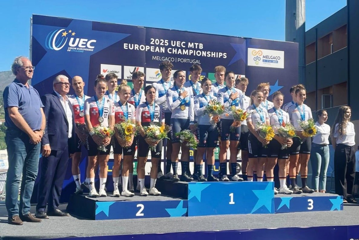 L'Italia della MTB si conferma Campionessa d'Europa  nel Team Relay grazie a Juri Zanotti, Elian Paccagnella, Martina Berta, Elisa Ferri, Valentina Corvi ed Ettore Fabbro 🥇

📸 @federciclismo #EuroMTB25