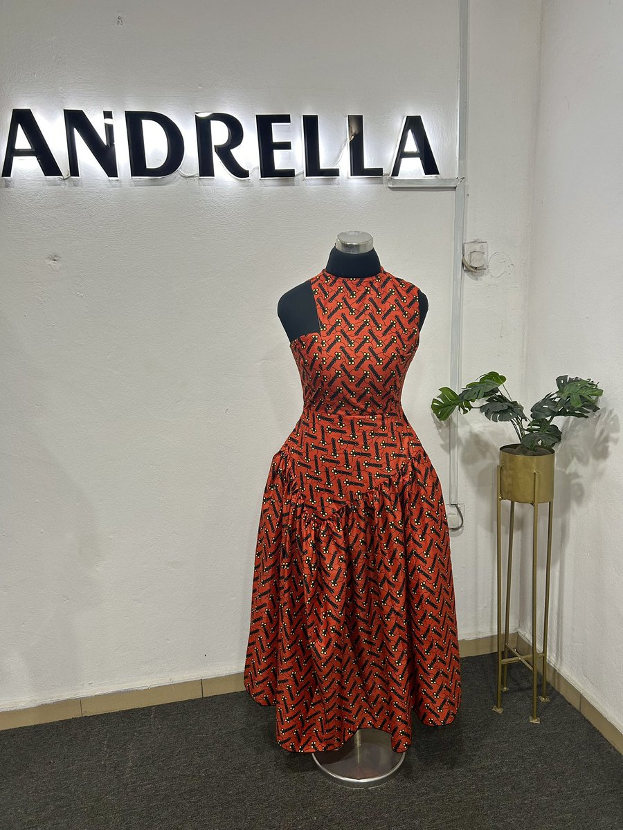 ShopAndrella's tweet image. ANDRELLA Asymmetrical Ankara Dress 😍
39,900
.
.
Please retweet
#ANDRELLA