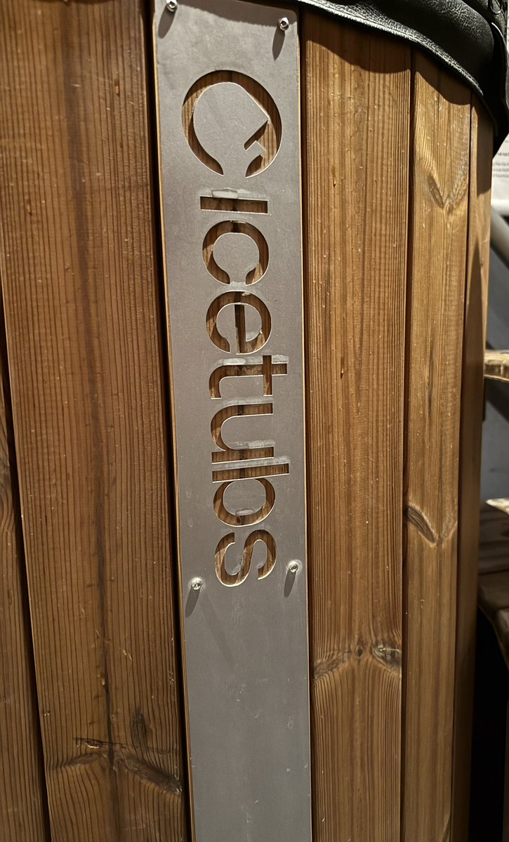 CryptopepperP's tweet image. Didn’t miss a single day this week 🧖♂️🧊
- 15 min Sauna
- 2 min Icebath
- 15 min Sauna
- 2 min Icebath
Healthy body -> Healthy Mind 🤝