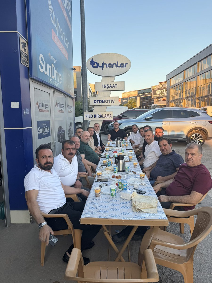 ÜKSAD 3T 
(tanış,tanı,ticaretini artır)
Toplantımızı gerçekleştirdik. 
“ birlikteysek gücümüz değerli”
<a href="/uksaddernek/">ÜKSAD</a>