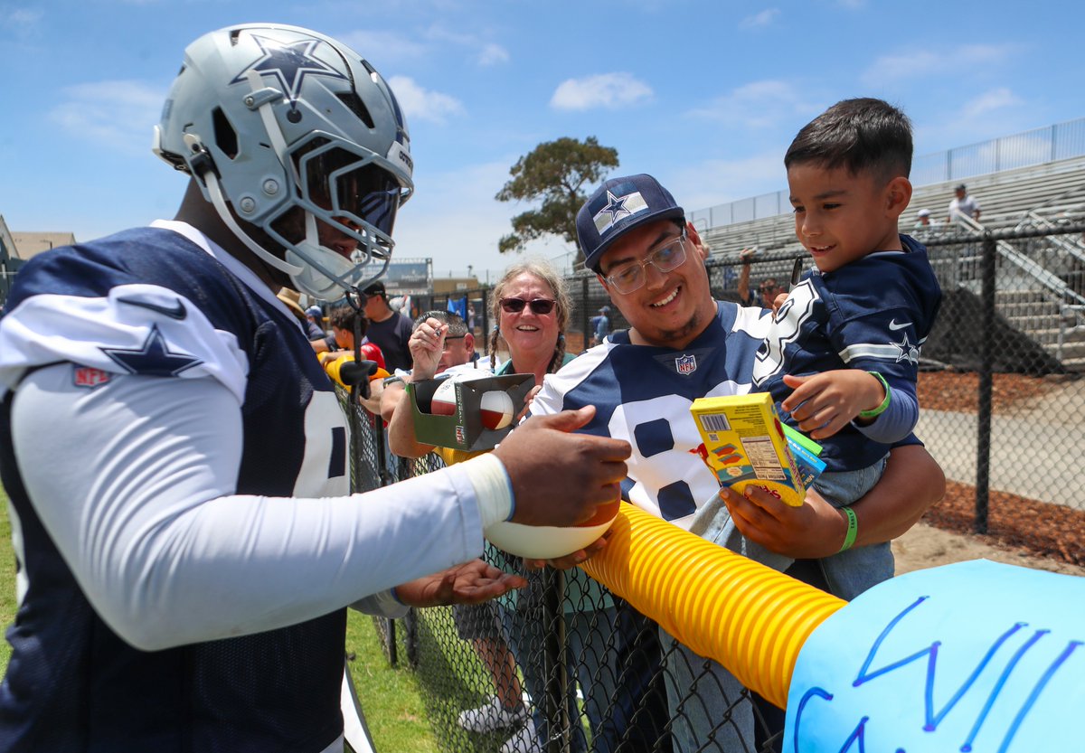VCSDominic's tweet image. Early favorites from the first three days of Cowboys training camp here in Oxnard for @vcstar 📸