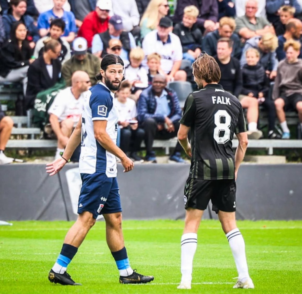 IraqXtra's tweet image. 🚨 KEVIN YAKOB MAKES HIS FIRST OFFICIAL APPEARANCE IN OVER 2 YEARS! 🇮🇶🔥

The Iraqi star came on as a substitute vs Randers in the Danish League — he’s officially back.