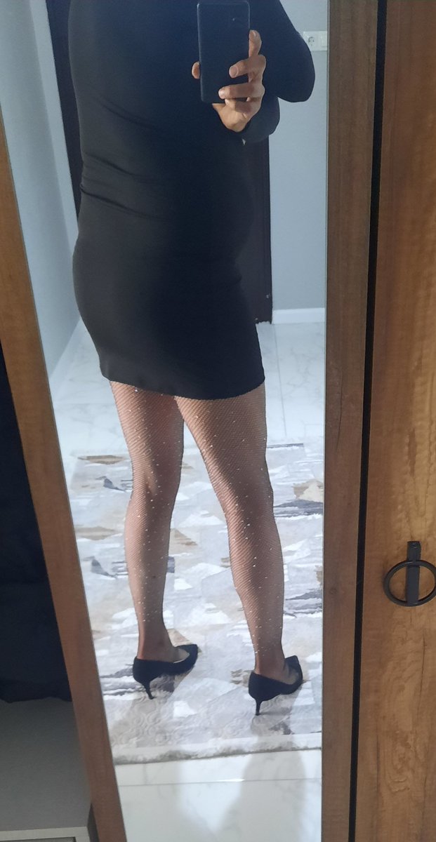 Yine bir çekim beceriksizliği 😵 sıcakta bu kadar oldu #izmitcd #cdgay #pasifgay #külotlucorap #pantyhose #incecorap #pantyhosefetish #nylonfetısh