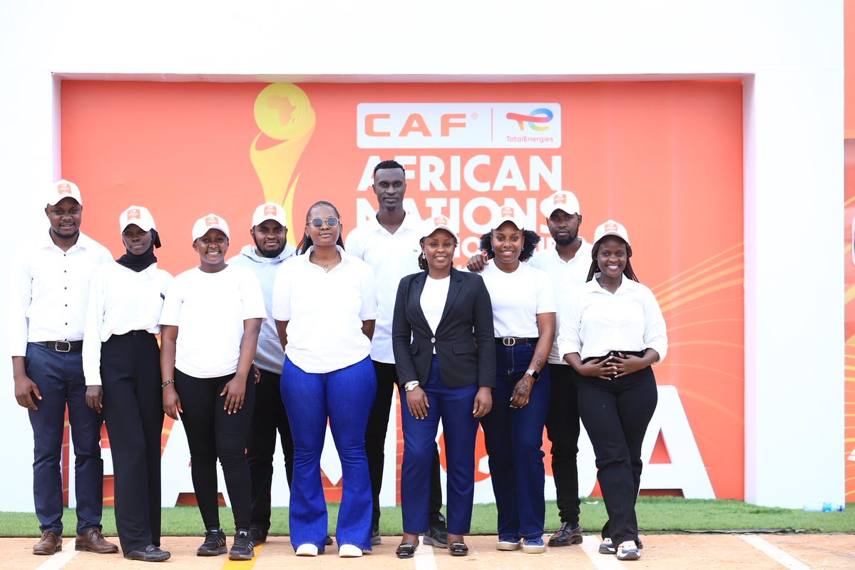 Wilfred Saif πΊπ¬ (@mudanyawilfred) on Twitter photo Privileged to be part of the <a href="/CHANVOLUNTEERS/">CHAN2024VolunteersUganda</a> at CHAN 2024 in πΊπ¬ πΉπΏ π°πͺ
Humbled to be part of the history as CHAN2024 was launched today in Kololo π
Bring on the tournament this August and letβs fill Namboole ποΈ
πΈβ <a href="/sportslens1/">Sports Lens</a> Privileged to be part of the <a href="/CHANVOLUNTEERS/">CHAN2024VolunteersUganda</a> at CHAN 2024 in πΊπ¬ πΉπΏ π°πͺ
Humbled to be part of the history as CHAN2024 was launched today in Kololo π
Bring on the tournament this August and letβs fill Namboole ποΈ
πΈβ <a href="/sportslens1/">Sports Lens</a>