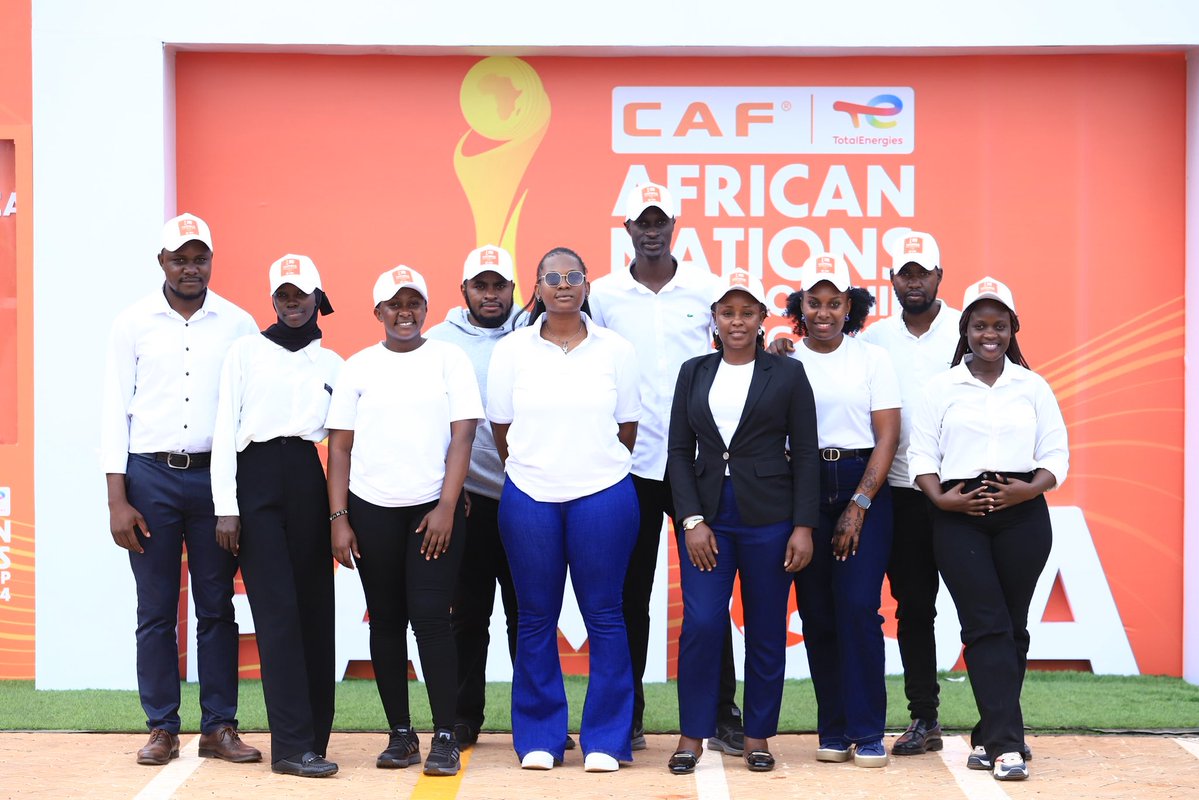 MudanyaWilfred's tweet image. Privileged to be part of the @CHANVOLUNTEERS at CHAN 2024 in 🇺🇬 🇹🇿 🇰🇪
Humbled to be part of the history as CHAN2024 was launched today in Kololo 🙏
Bring on the tournament this August and let’s fill Namboole 🏟️
📸— @sportslens1