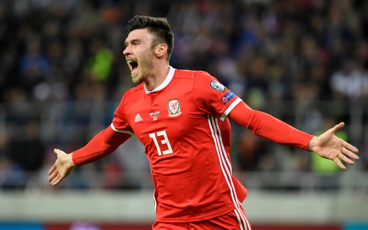 Wrexham are in talks to sign Sheffield United striker Kieffer Moore.

It’s understood talks are at an early stage and no agreement has been reached yet.

#WxmAFC #SUFC