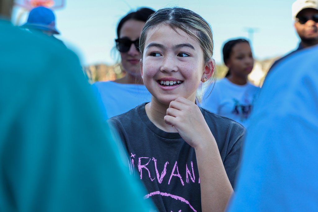 The first day of school is almost here, but Smothermon Elementary students got a sweet sneak peek last night! 🎉🍦 Families gathered for Popsicles at the Playground, where Storytellers explored their new playground and made friends before the big day! 🛝👫