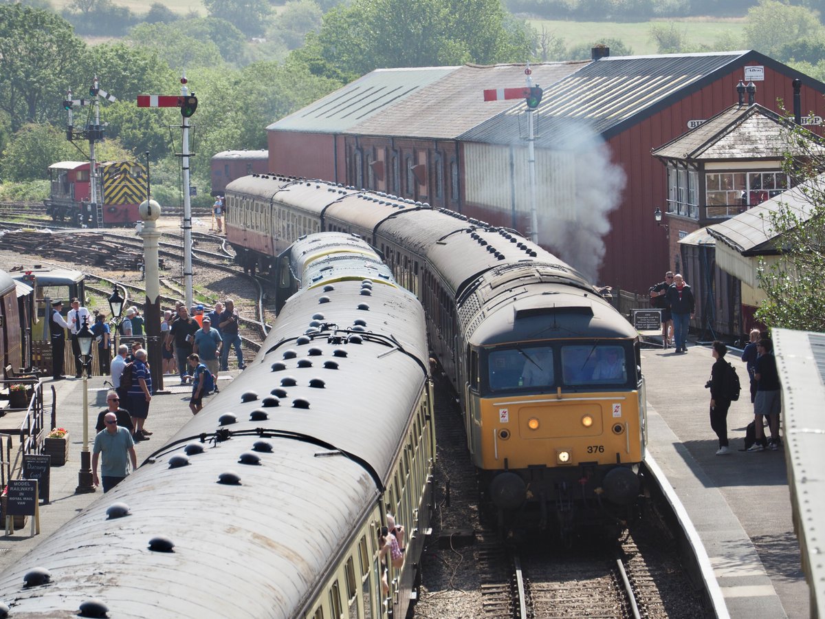 Stockport Trains tweet media