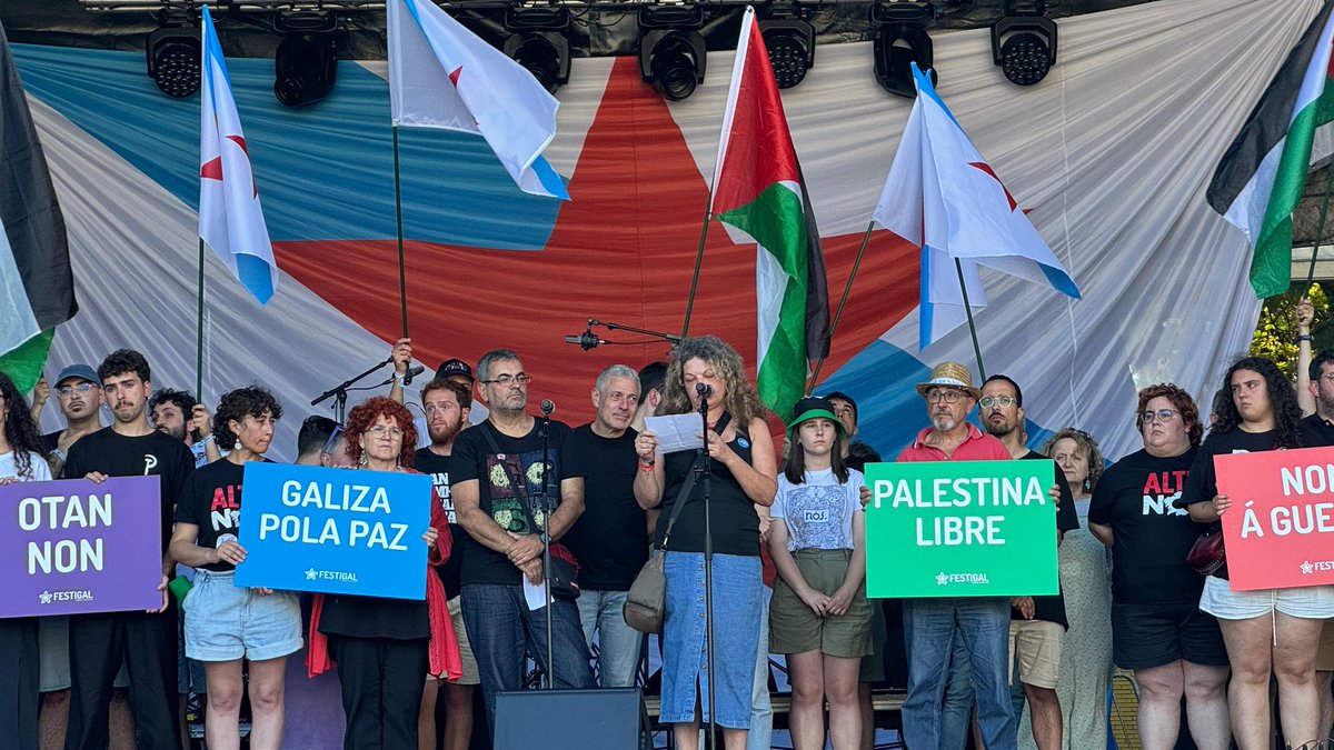 ✊ Galiza contra a guerra, a OTAN e a escalada militarista e imperialista 

Pola paz e por unha Palestina libre 🇵🇸

Acción simbólica do #Festigal2025