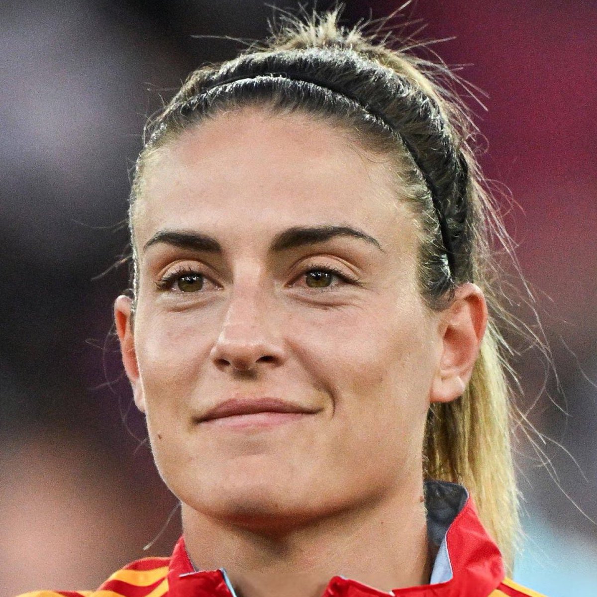 AlexiaReina11's tweet image. Alexia sobre su rol:
“Me he encontrado bien en todos los partidos, independientemente del rol que me haya tocado. Lo veo como una virtud, tener diferentes roles dentro de un partido, más ofensivo y más de contención, de salida de balón. En los dos me he sentido bien”
Pues eso.