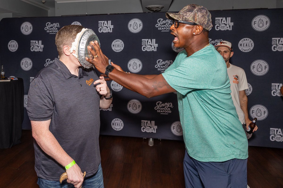 JimmysSeafood's tweet image. 🧡 Thanks to our Famous Family for making @SimplyAJ10’s “Meet The Birds” event so memorable! Together, we donated $4200 in memory of the legendary Mo Gaba to @HopkinsKids!

🫶 It’s nice to be nice. #MoStrong forever!