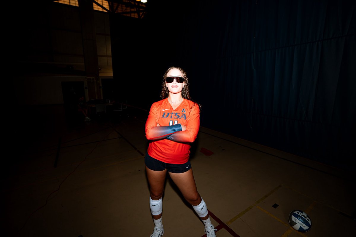 BTS of Volleyball Media Day 

#BirdsUp 🤙 | #RowdyCreative 📸