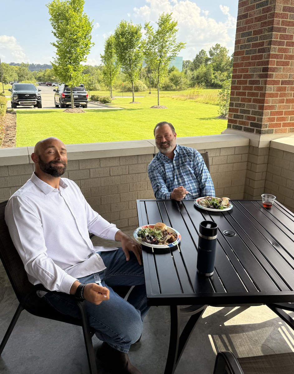 BBQ ✅
Cin-gria ✅
Team spirit ✅

At Sowell, we don’t just serve advisors—we serve each other.
#GrillinAndChillin #TeamSowell #CinGriaCheers #LifeatSowell