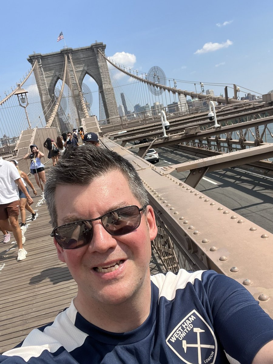 RobPritchard78's tweet image. An afternoon in New York City in 95-degree heat…
Hosting the @NYCHammers and fans from around the US at @SmithfieldNYC tonight 🇺🇸⚒️