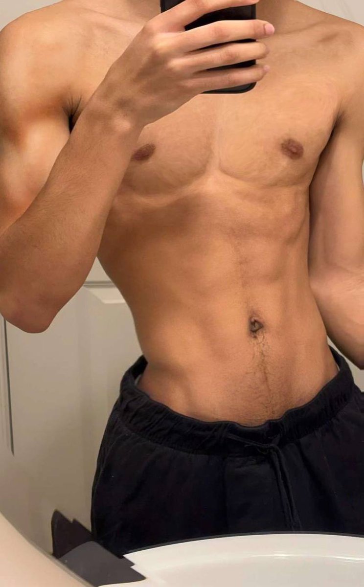 CollegeboyXP's tweet photo. was feelin myself ngl

free sub’s on rn if you wanna see it 👇
https://t.co/AZSVnpEkny https://t.co/qc9XEQHduT