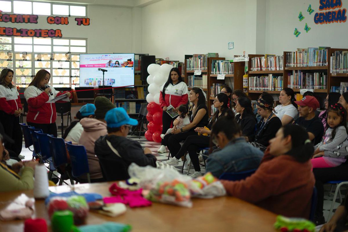 🎭 La cultura en Soacha se fortalece con tecnología al servicio de todas y todos 🎭

La Secretaría de Cultura y Turismo, entregó una nueva dotación tecnológica, 👩🏻‍💻 para un total de 20 equipos que beneficiarán a las y los soachunos. 🥳🙌🏻
I