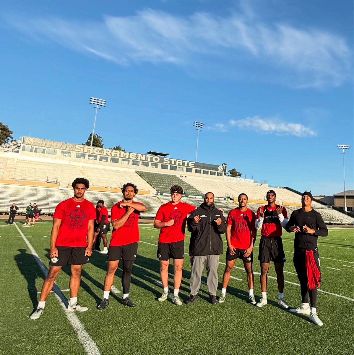 Finished STRONG this morning! 

Fall camp loading… #MOB #OLBs