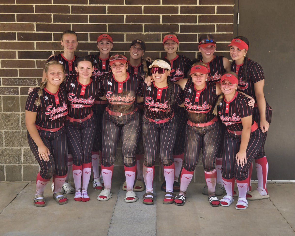 The season is over for a great group of players. The work they put in always amazes me. They accepted the challenge of playing the best teams in the country and battled all over the country. St. Louis, Florida, indiana, Illinois,Kansas City,  Colorado,  and Tennessee. On gang.