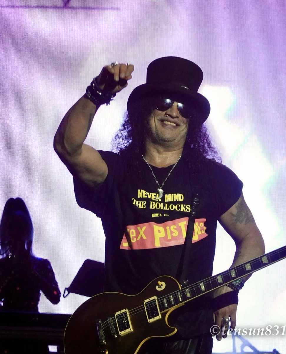 MARIE2_SLASH's tweet photo. #gunsnroses world tour 2025
©️ @Tensun831 #slash
Show 28 -> Vienna / Ernst Happel Stadion / Austria https://t.co/4wGmHPVLcr