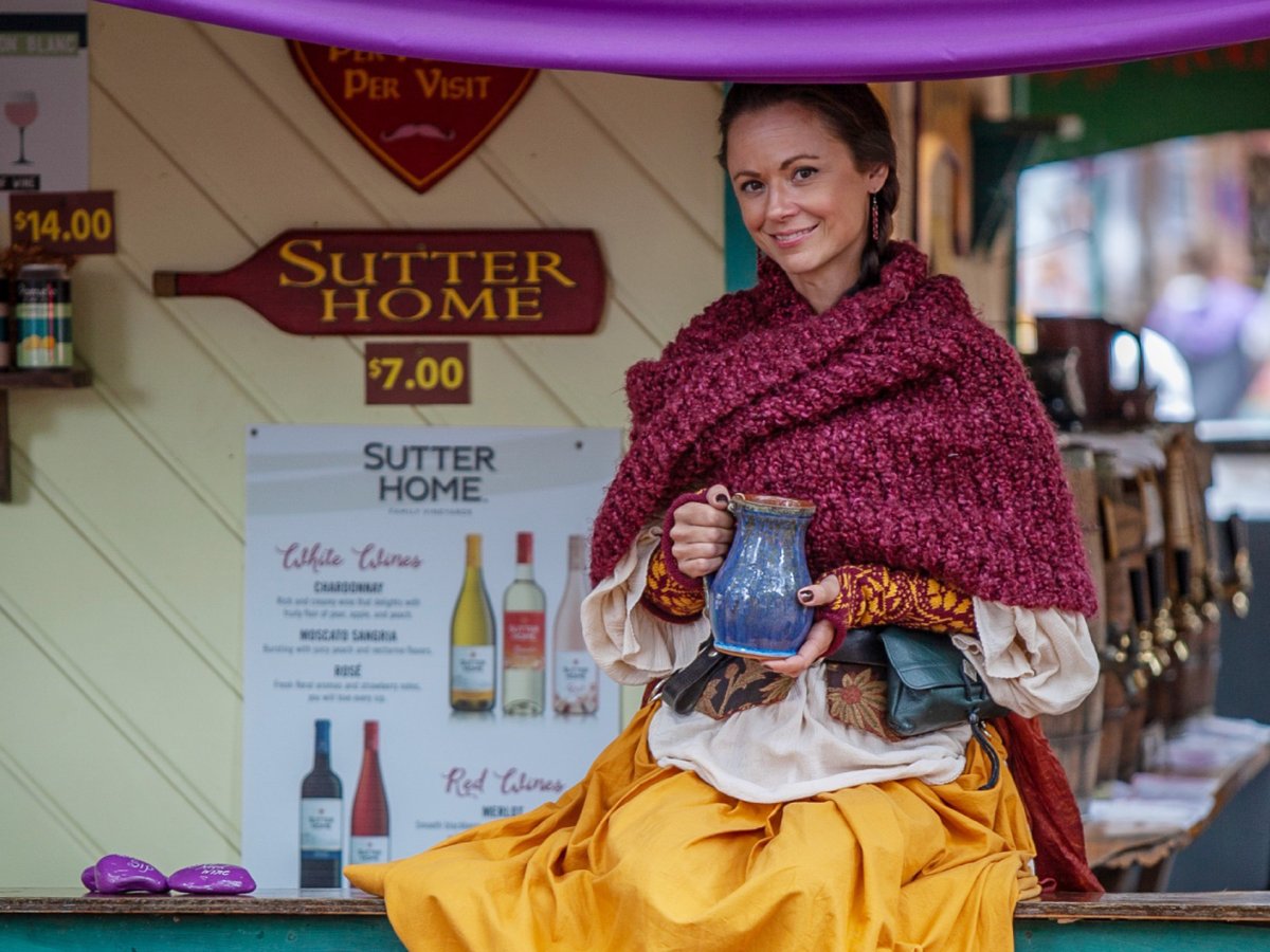 Join the Minnesota Renaissance Festival Team! We're hiring for 2025 on July 30 &amp; 31, 3-7 PM at the Festival Grounds. No appointment needed—bring a resume! 
Positions: Sales, Safety, Servers, Maintenance, Costume Assistants, Runners, Cooks. 🎭 

#MnRenaissanceFestival #OnlyAtMNRF