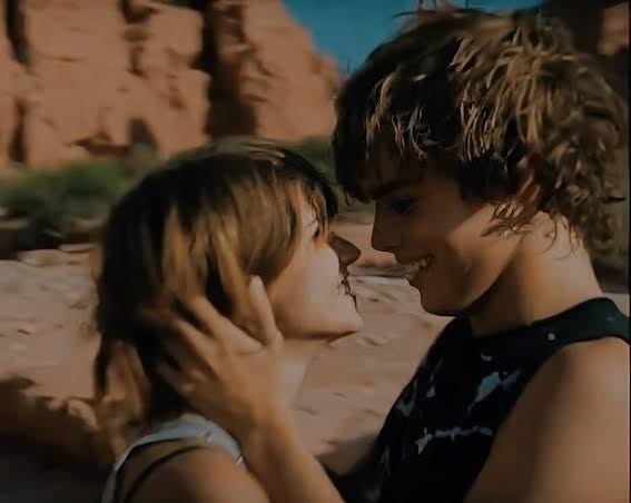 Sand_21x's tweet image. Esta parte del videoclip de Memoria siempre me ha encantado. Es una de mis preferidas 🥰♥️