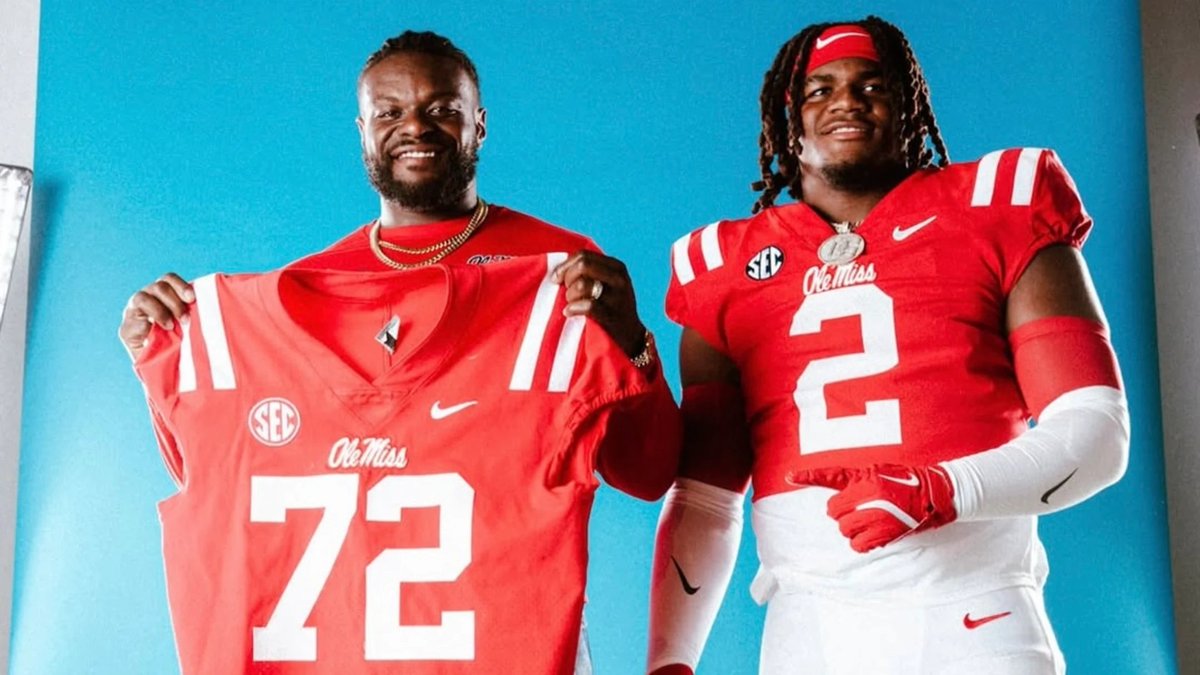OleMissOnSI's tweet image. Suwanee (Ga.) Collins Hill 4-star defensive lineman Deuce Geralds is down to five schools with a commitment date locked in as he evaluates the contenders in his process.
Ole Miss will have a hat on the table come decision day.
More on an Ole Miss legacy: si.com/college/olemis…
