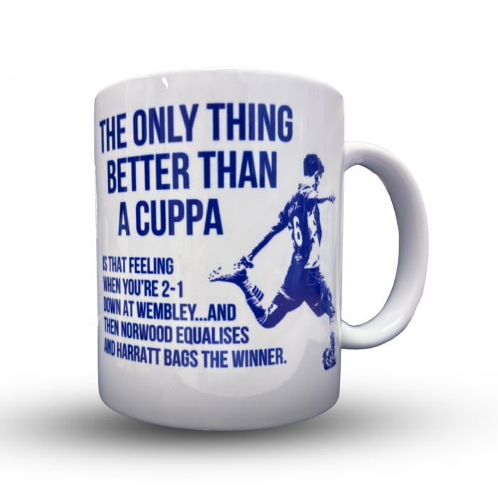 samuelgill25's tweet image. Ironically my brother sent me a Latics gift card which arrived today for my birthday the other week so third kit bought as well as the Wembley mug. Up the Bunkabin. #oafc