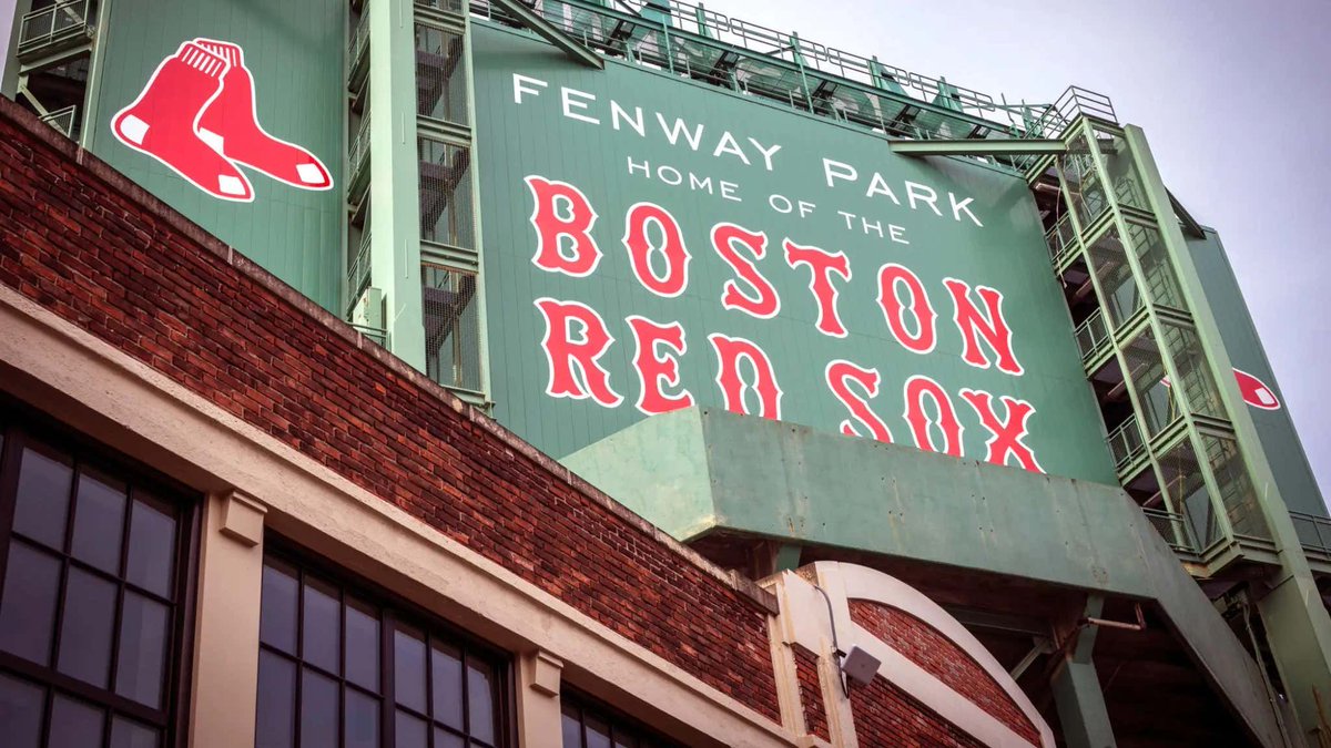 Over 1,000 Restaurant And Concession Workers Are On Strike At Fenway Park For The First Time In Its 113 Year History Ahead Of Tonight's Red Sox Game Against The Dodgers buff.ly/55gozJR
