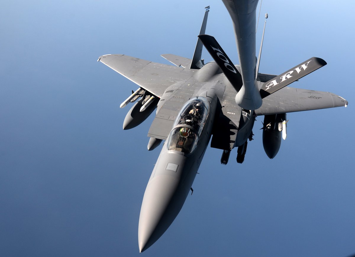 09Runway's tweet image. McDonnell Douglas F-15E Strike Eagle 98-0134 LN. 2015.
