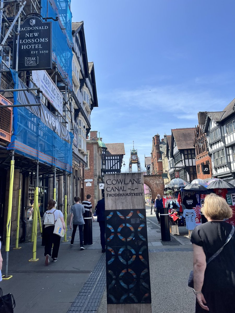 ionarees's tweet image. More from #Chester yesterday 📸
Lunch at #RuanOrchid #ThaiRestaurant