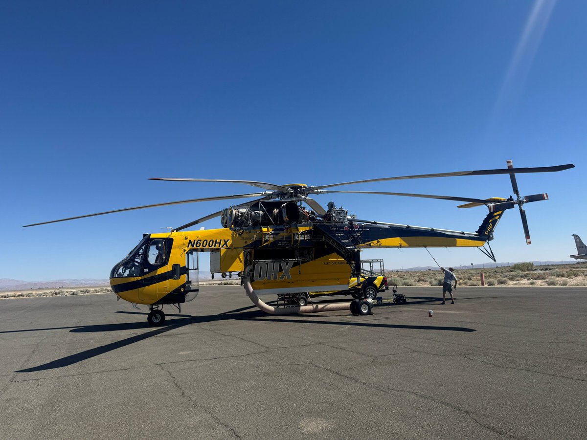 Angeles_NF's tweet image. #PearlFire - Lake Isabella

Angeles NF Type 1 Helicopter HT-0HX &quot;Goliath&quot; is enroute to support the BLM with the Pearl Fire.

@BLMFire @BlmBakersfield
