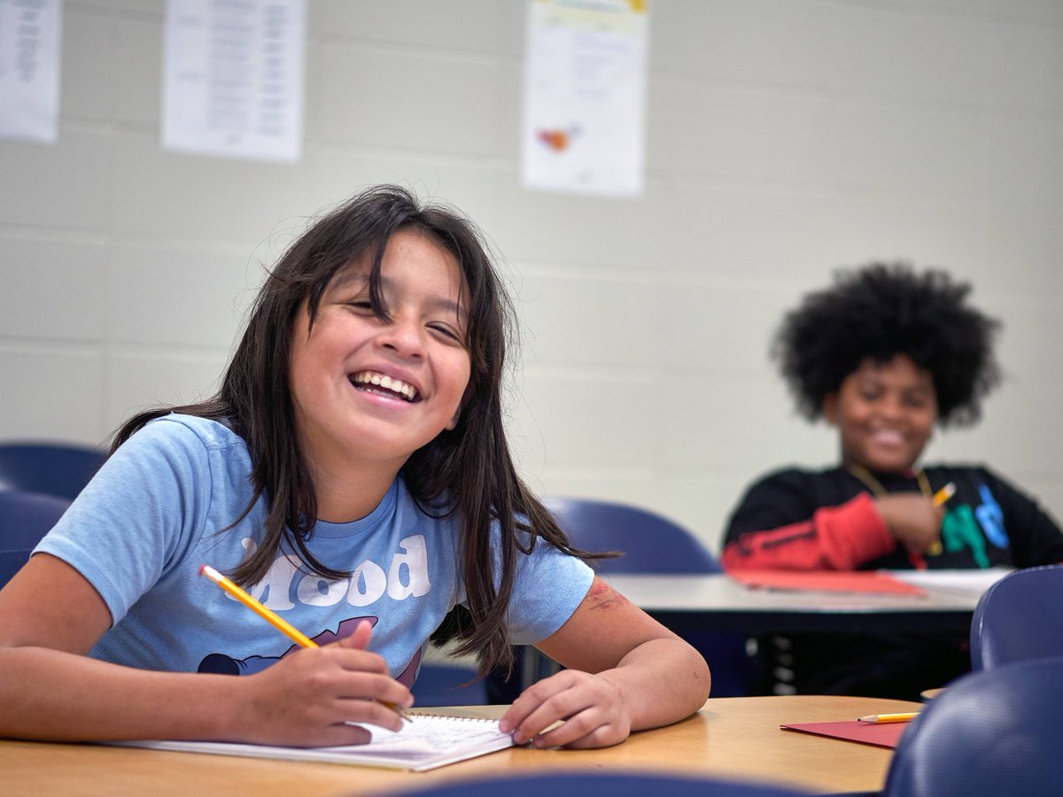 TheMindTrust's tweet image. Summer Learning Labs (SLL) are wrapping up across Indiana! SLL partners outside of Indianapolis have enrolled +7,000 students this year & we're thrilled more kids have access to this impactful program. Thank you to our partners, educators & students for making our summer bright!